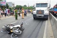 Tai nạn liên hoàn, Quốc lộ 1A kẹt cứng gần 2 giờ