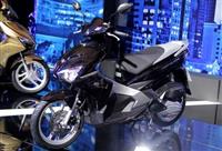 Xe máy Việt Nam tăng giá mạnh tới 50%