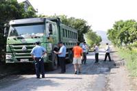 Từ đầu năm 2016 bắt nhiều xe ô tô quá tải, nộp kho bạc trên 640 tỷ đồng