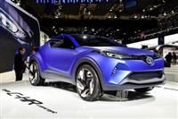Sử dụng hệ khung gầm mới, xe C-HR Concept có chiều dài 4.350 mm, rộng 1.850 mm và cao 1.500 mm, với chiều dài cơ sở 2.640 mm.