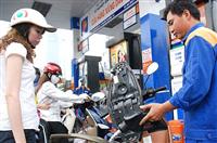 Giá bán lẻ xăng dầu trong nước vẫn ở mức cao