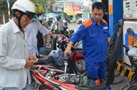 Giá xăng dầu khó giảm sâu trong thời gian tới