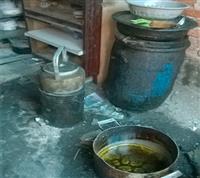 Mỡ thồi vận chuyển khắp Hà Nội .