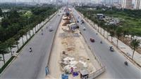 Phân luồng đường Phạm Văn Đồng thi công cầu cạn Mai Dịch - Nam Thăng Long